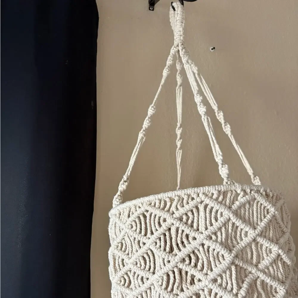 Pottery Barn unbranded macrame